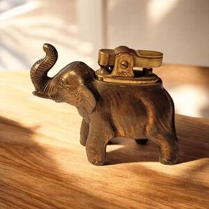 Elephant Table Lighter Vintage 1960's Amico Cast Metal Japan